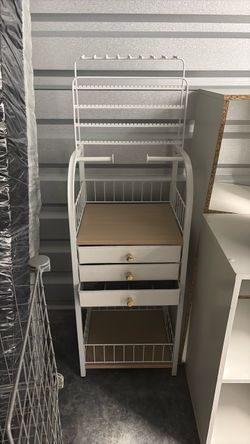 Brand New jewelry holder