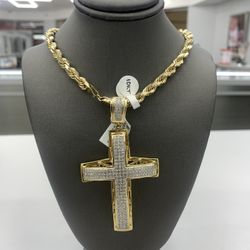 10kt Gold Rope Chain W Diamond Cross Charm
