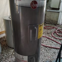 Rheem 30 Gallon "Slim" Electric Water Heater. Refurbished. 3 Yr Warranty 