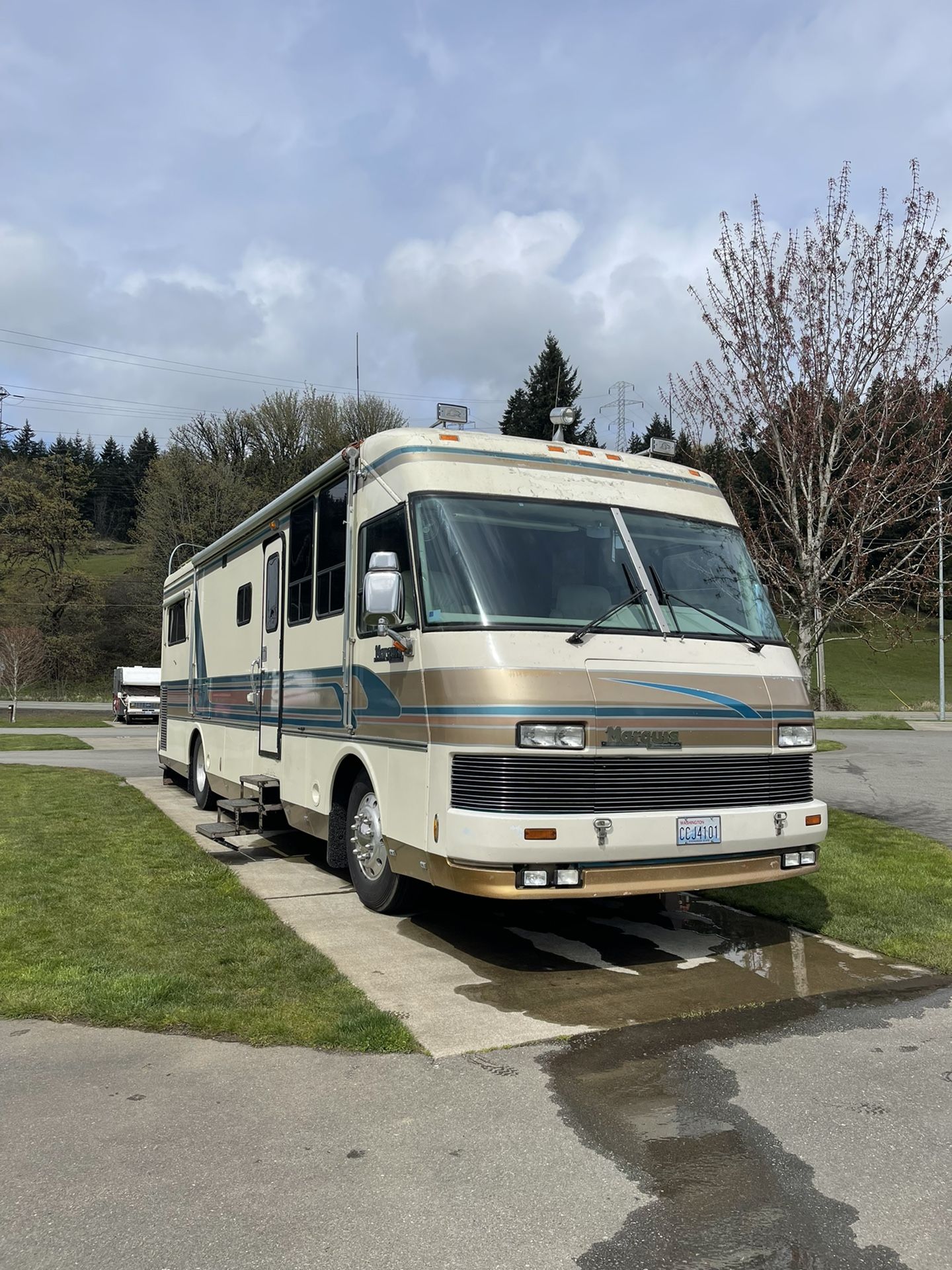 1988 Beaver Marquis