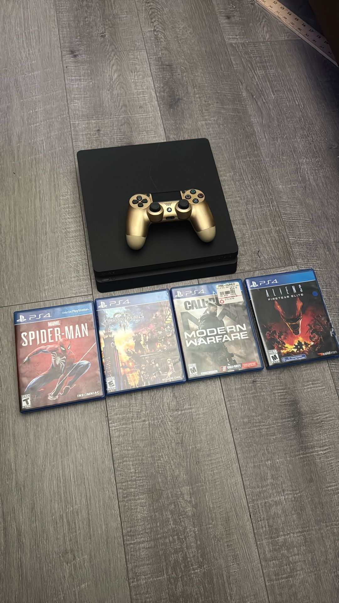 PS4 Slim w Games