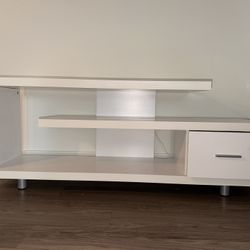 White tv Stand 