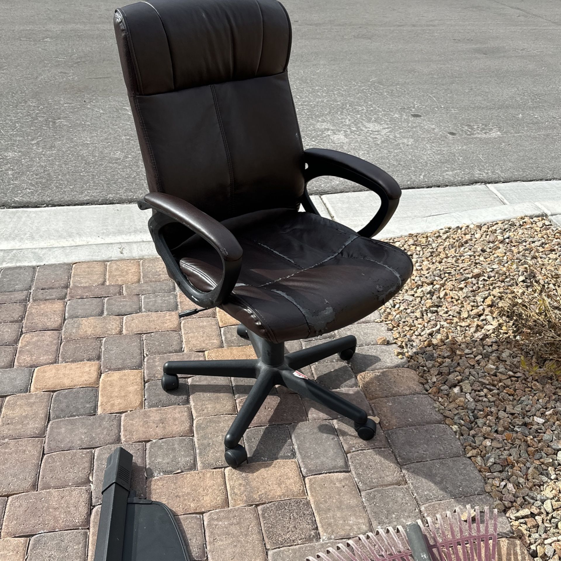 Free Desk Chair