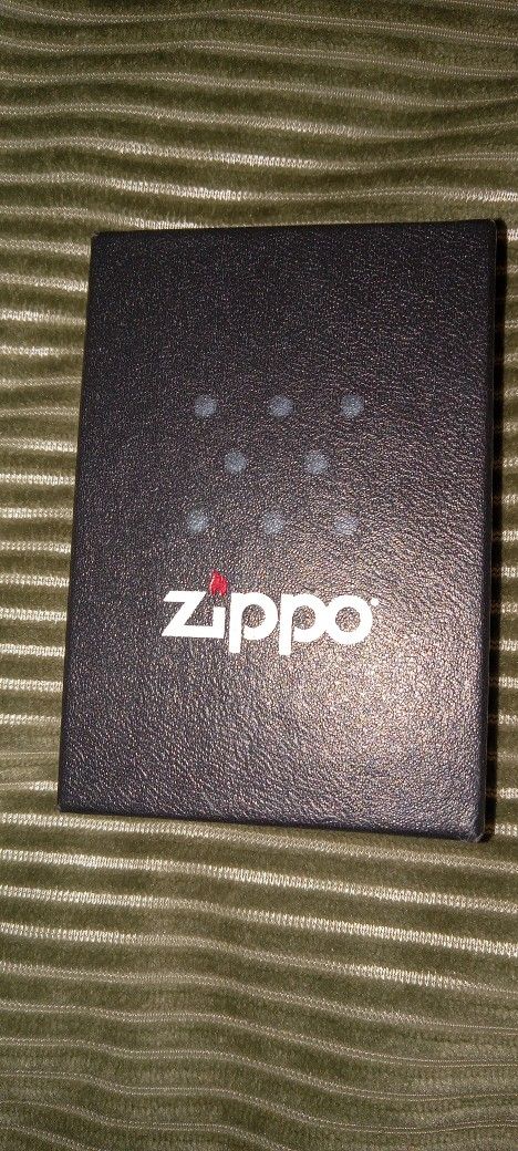 New Factory Sealed Original Zippo Rare Skull Lighter In Zippo Storage Box