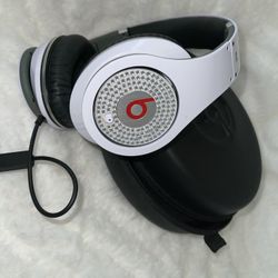 BEATS BY DRE STUDIO