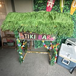 Luau party decor 