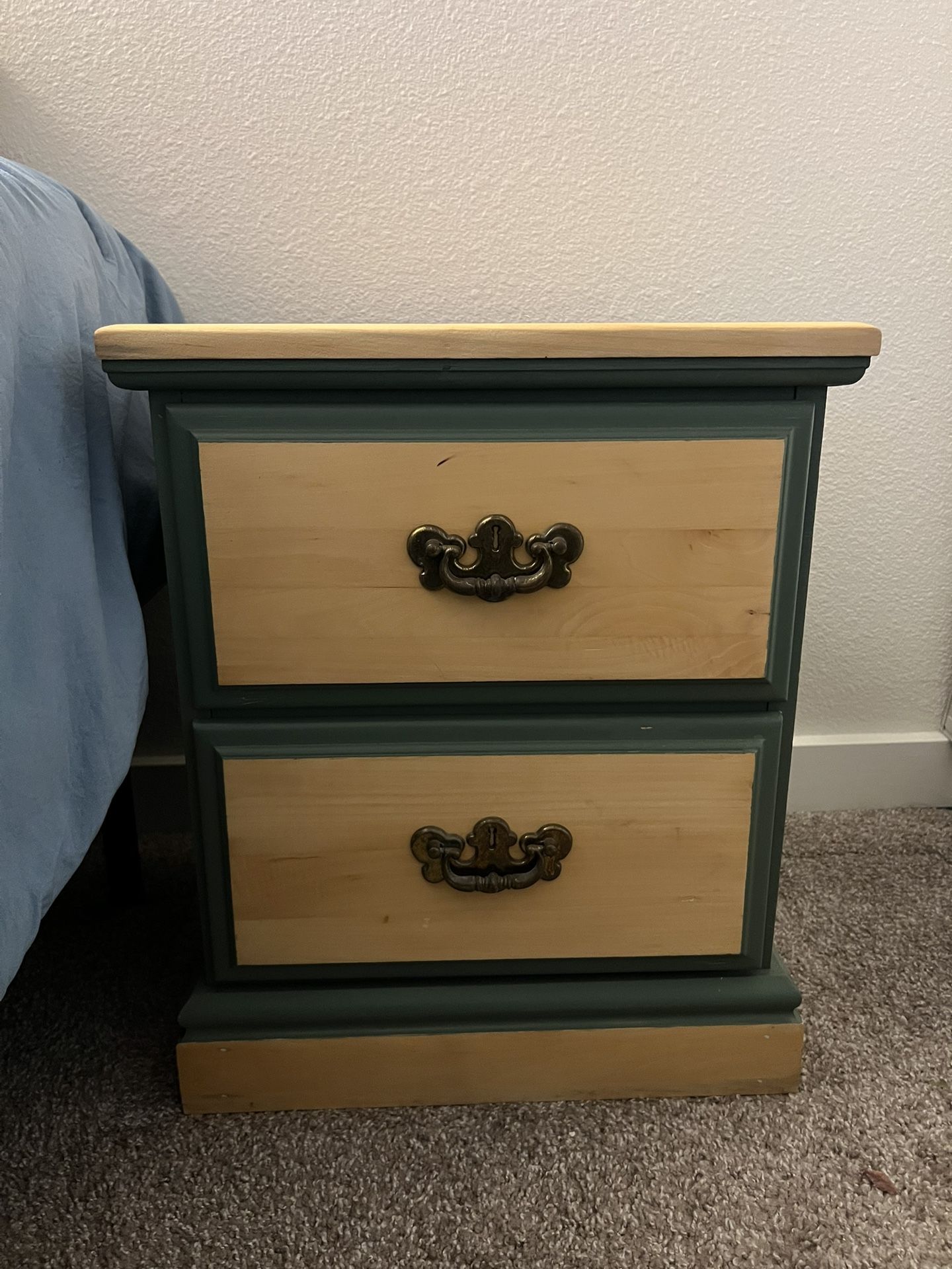 Bed side table