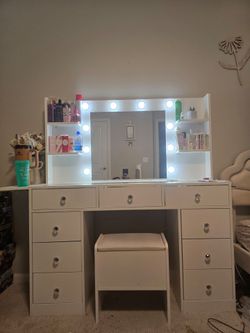 Makeup Vanity New in Box. 9 Drawers Model