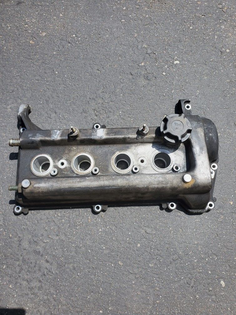 2004 Scion Xb Valve Cover 