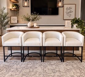 🤍 Set of 4 Cream Upholstered Counter-Height Bar Stools