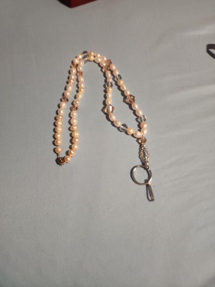 Pearl Badge Holder Lanyard
