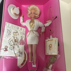 City Style Barbie Doll Classique Collection 1993