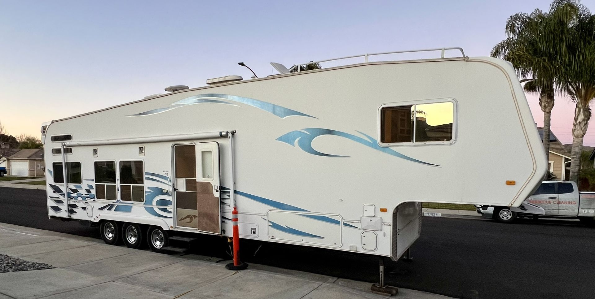 2008 Weekend Warrior SLC 3705