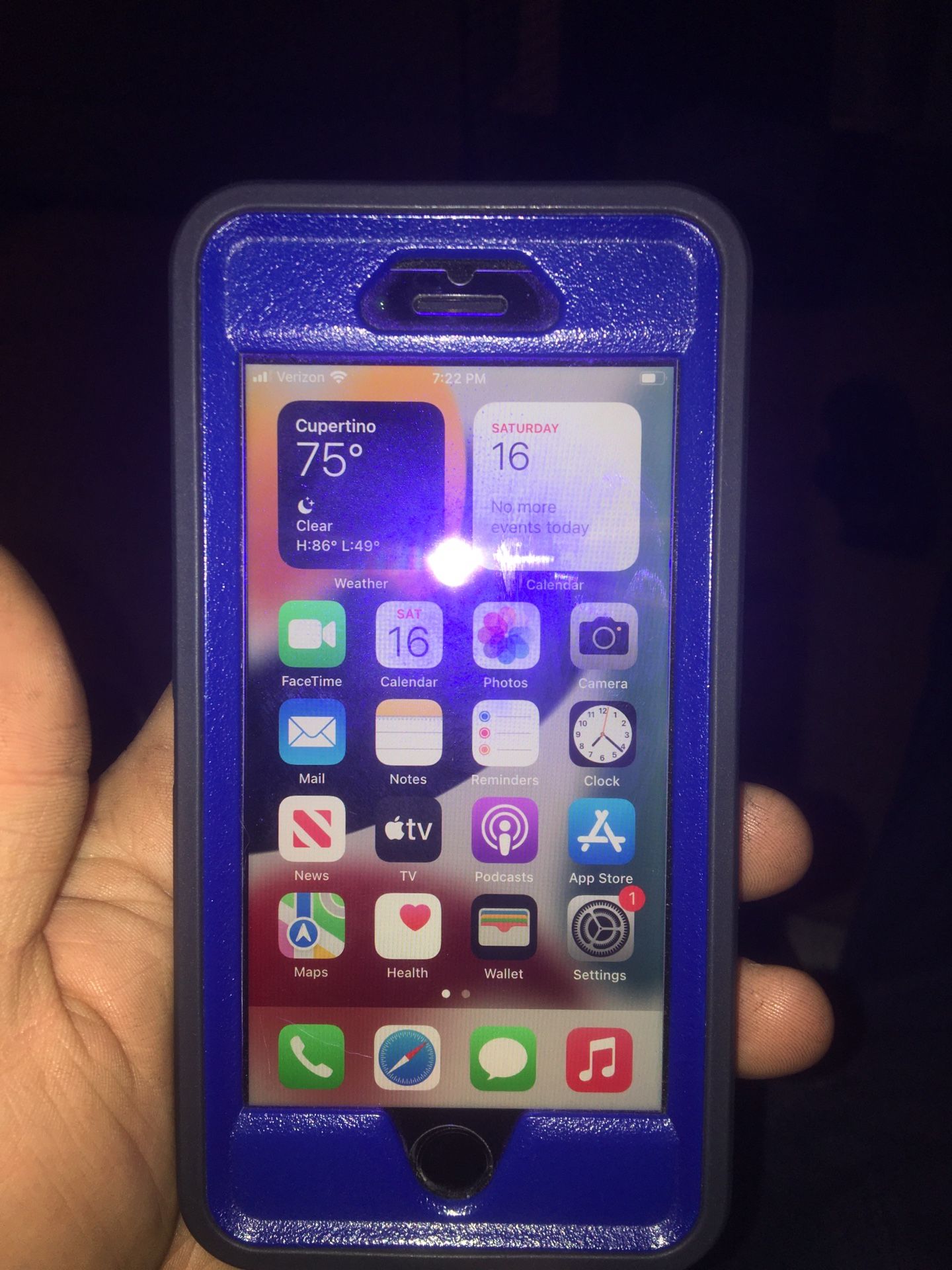 Iphone 8 With Otterbox Case