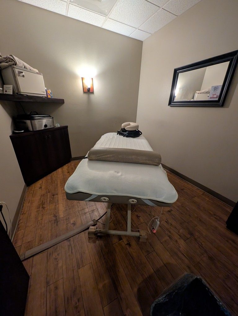 Hydraulic Massage Tables