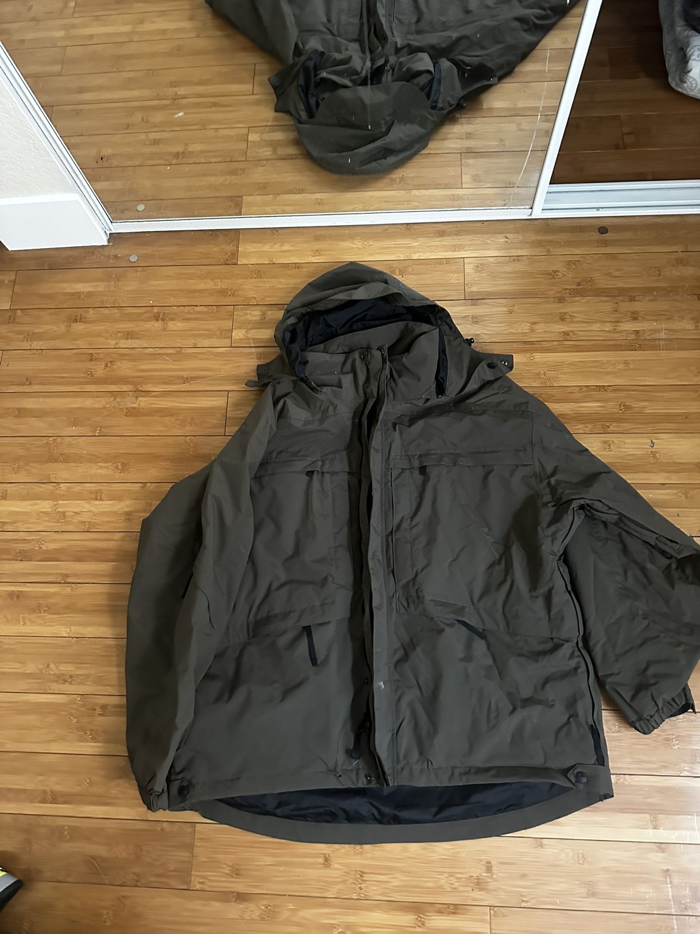 Brand New 5.11 Tactical Dark Green Rain Coat XL Open Box Never Used $350