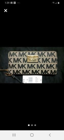 Michael kore new wallet