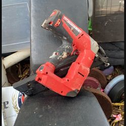 Milwaukee Finish Nailer