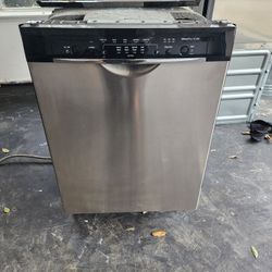 dish washer good condition