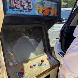 Original 1943 arcade game