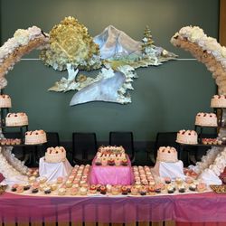 Cake Stand / Cake Catering 