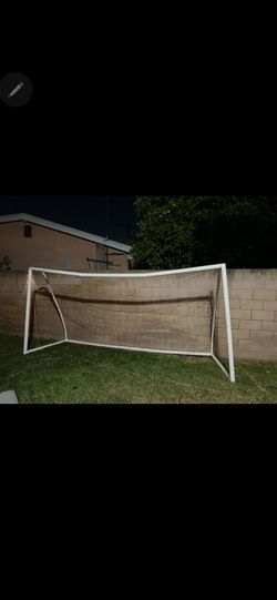 soccer goal almost new