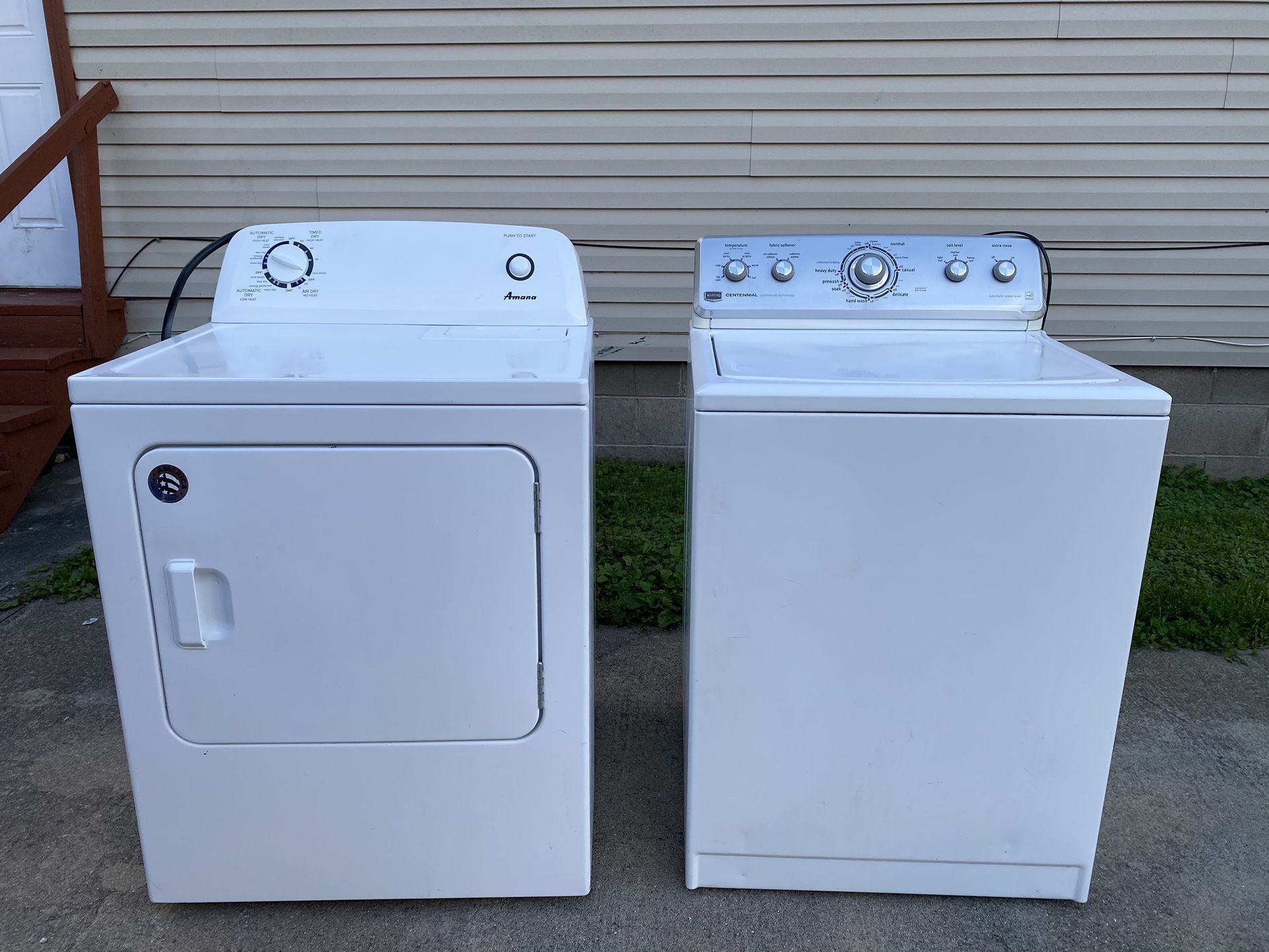 Maytag Washer & Electric Amana Dryer 