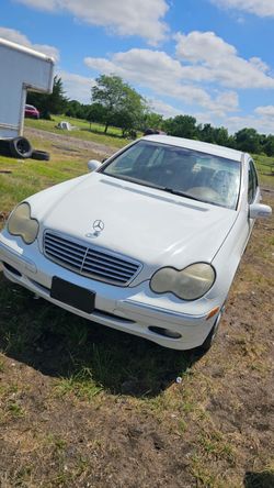 2005 mercedes c240