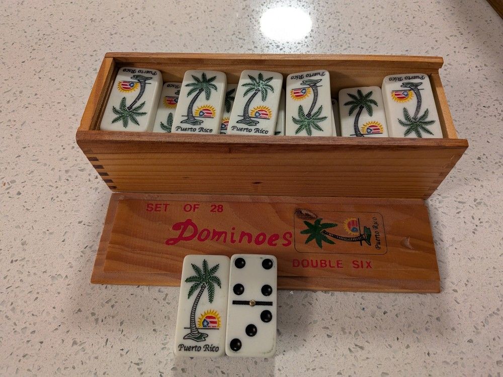 Puerto Rico Themed Dominoes