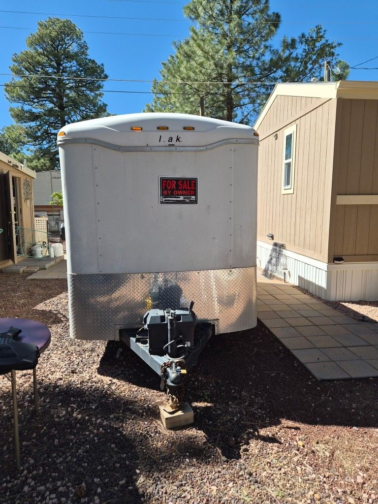 ENCLOSED TRAILER