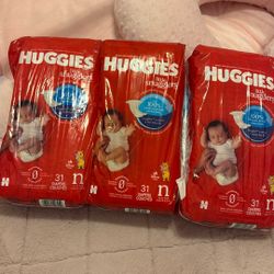 New Born Huggies pampers 