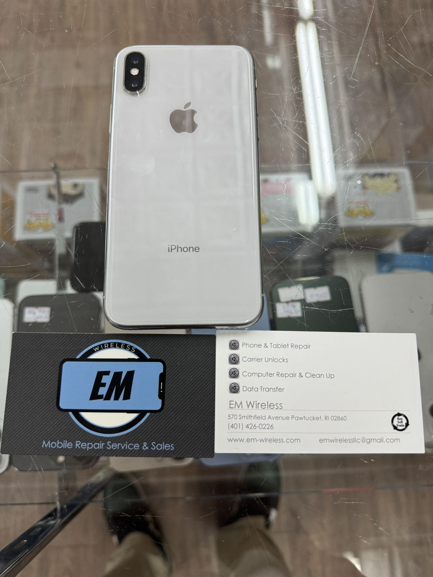 Unlocked iPhone X  256GB. With A 60-Day Store Warranty 