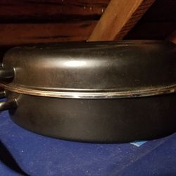 ROASTING PAN-Large Black Enamel Roaster Pan