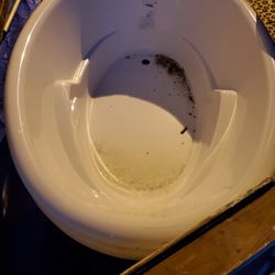 Bathtubs (3) Two Are White And 1 Is Cream In Color