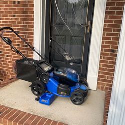 Kobalt 40-Volt 20-in Brushless Battery Push Lawn Mower (5 Ah Battery Charger Included)