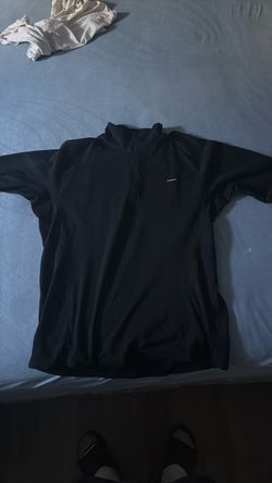 Patagonia quarter zip up fleece