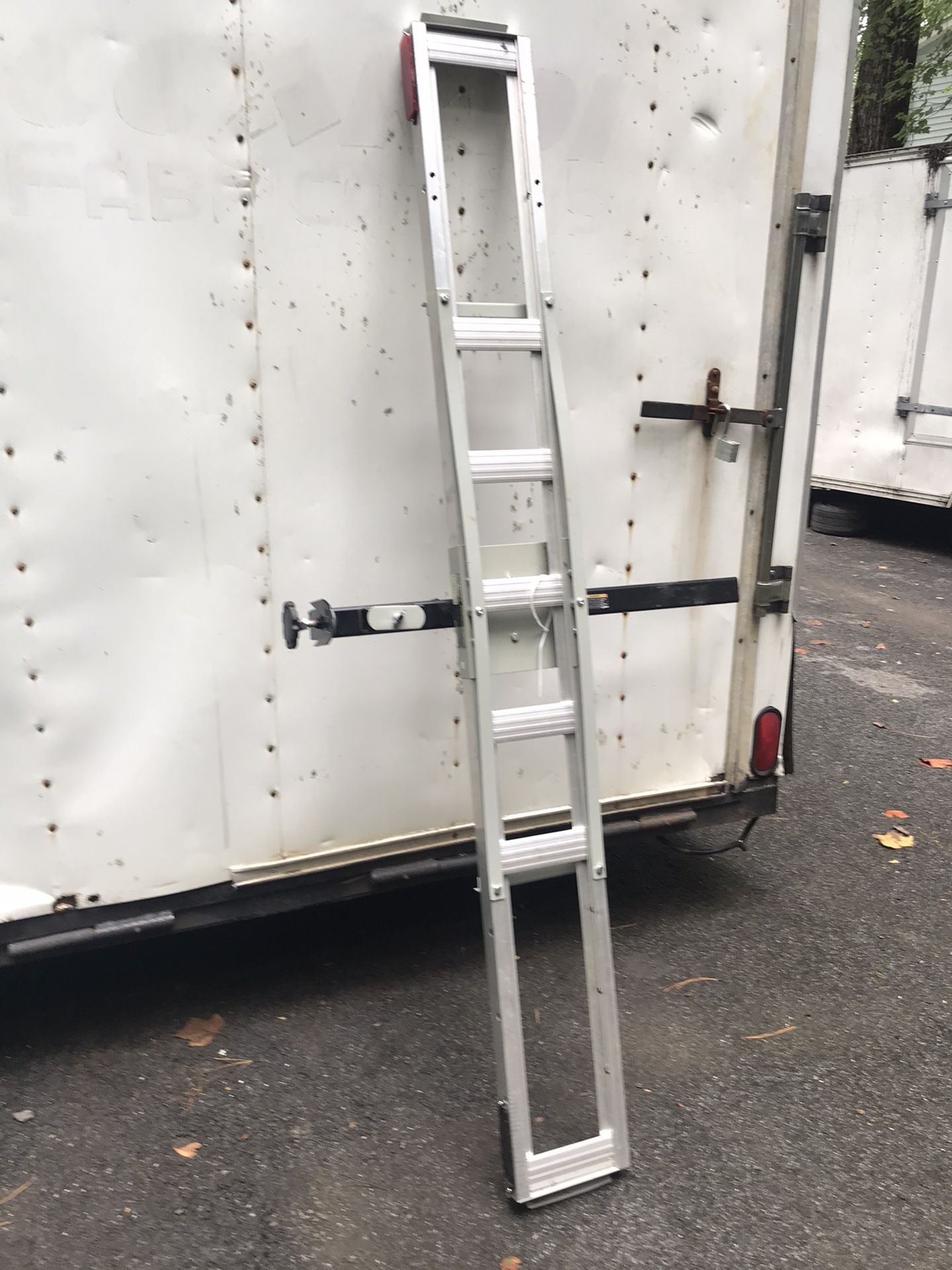 400 lb motorcycle carrier