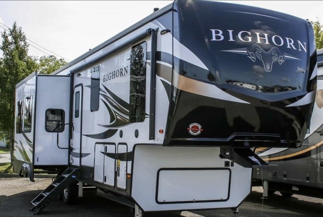 2020 Heartland 3370EL Bighorn