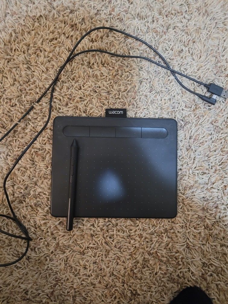 Wacom Intuos with Pen and Charger