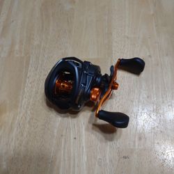 Lew's Xfinity Baitcast Fishing Reel