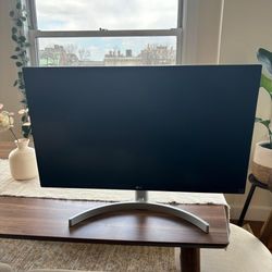 LG 27” 4K UHD Monitor (27UL600) – IPS, HDR – Excellent Condition