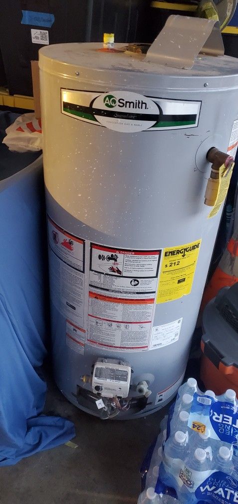 Water Heater. 40 Gallon