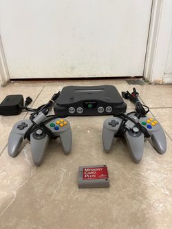Nintendo 64 Console & Controllers