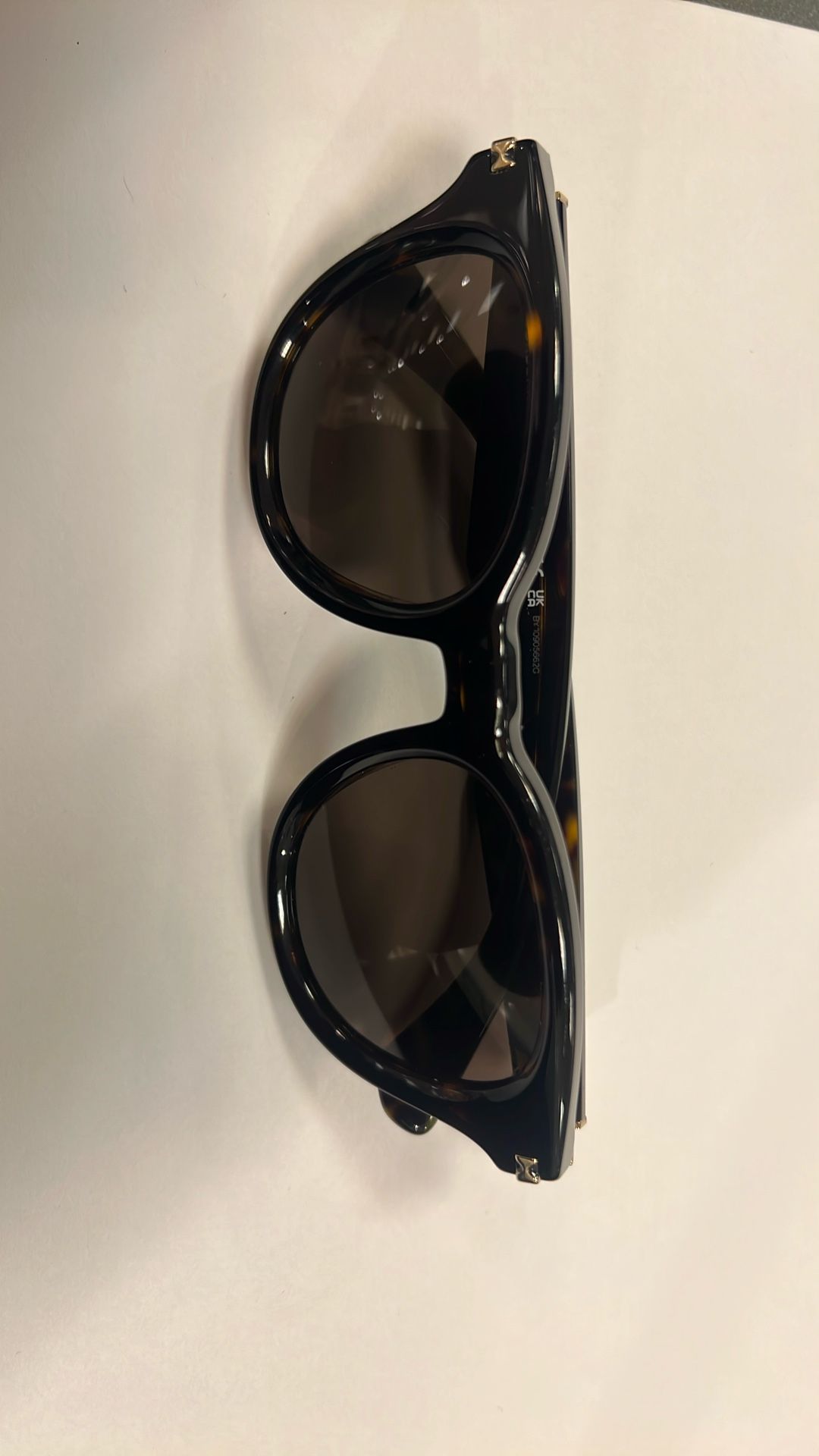 BURBERRY SUNGLASSES