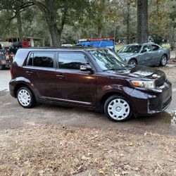 2012 Scion xB Hatchback 