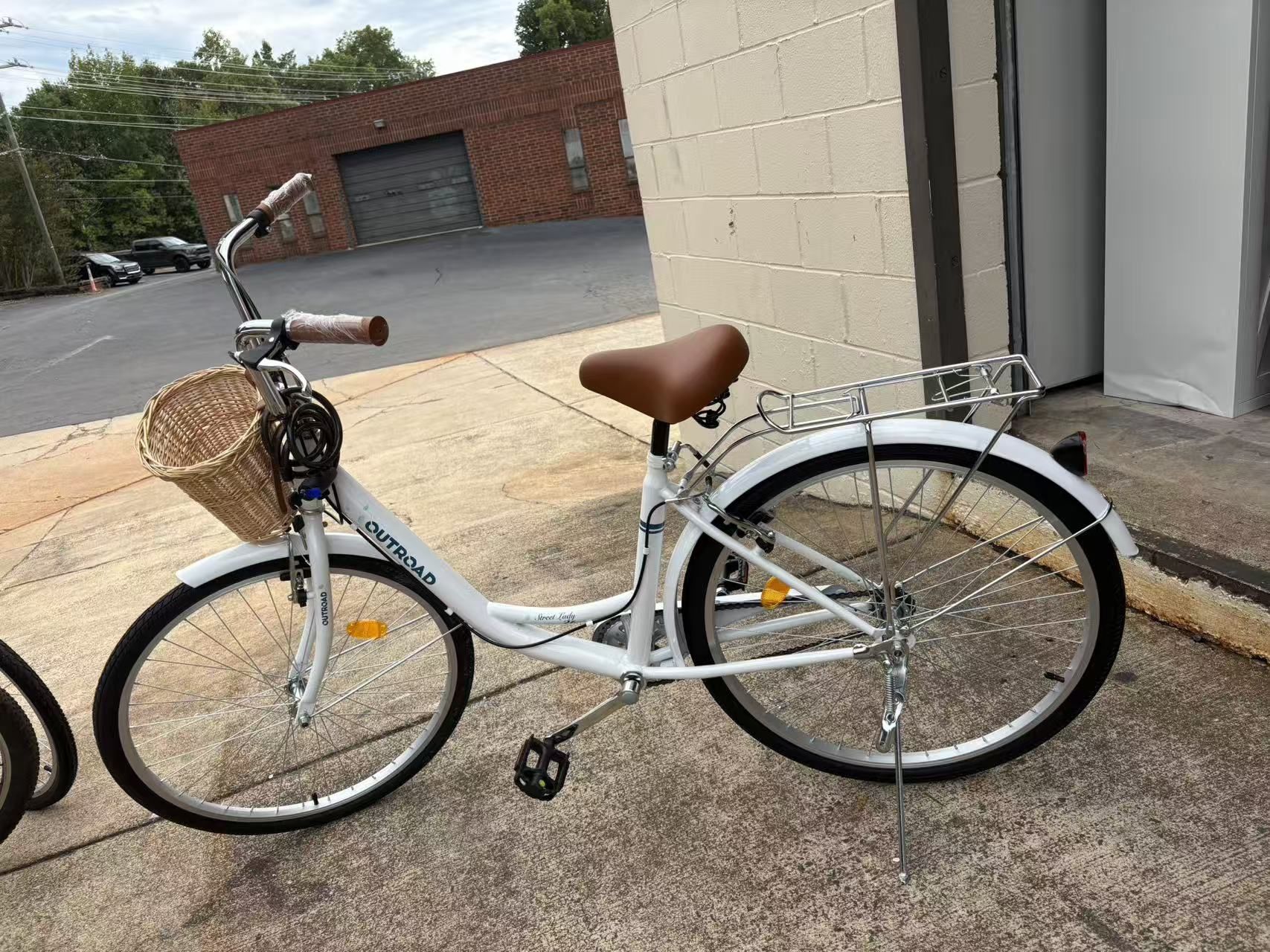 26 Inch Beach Cruiser Bike for Women, Hybrid Womens Bike with 7 Speed, Adjustable Seat, Lightweight Women Beach Cruiser Bike with Anti-Skid Tires, V-B