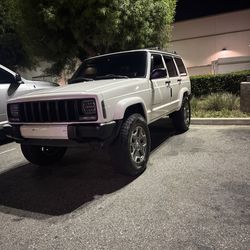 1999 jeep Cherokee sport