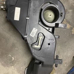 Rear AC and Heater Unit Box Tahoe Chevy 