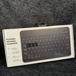 Tech Rebellion Black Portable Wireless Keyboard
