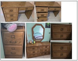 Bedroom furniture set
